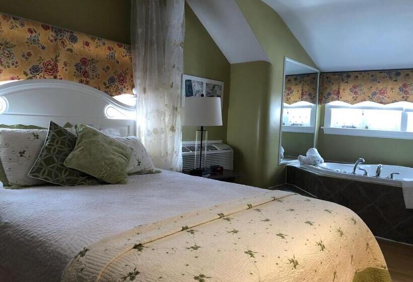 デラックスルーム, Leaside Manor