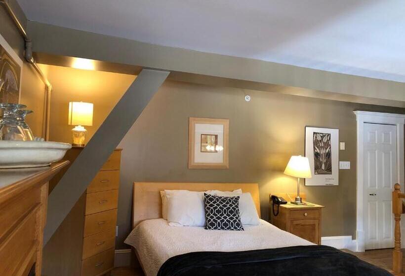 Студия Стандарт, Leaside Manor
