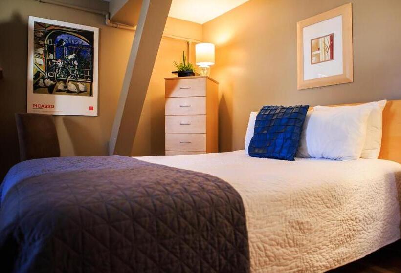 スタンダードスタジオ, Leaside Manor