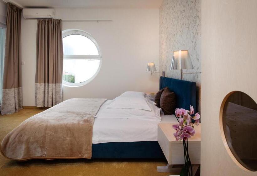 스탠다드 룸 바다 전망, Boban Luxury Suites