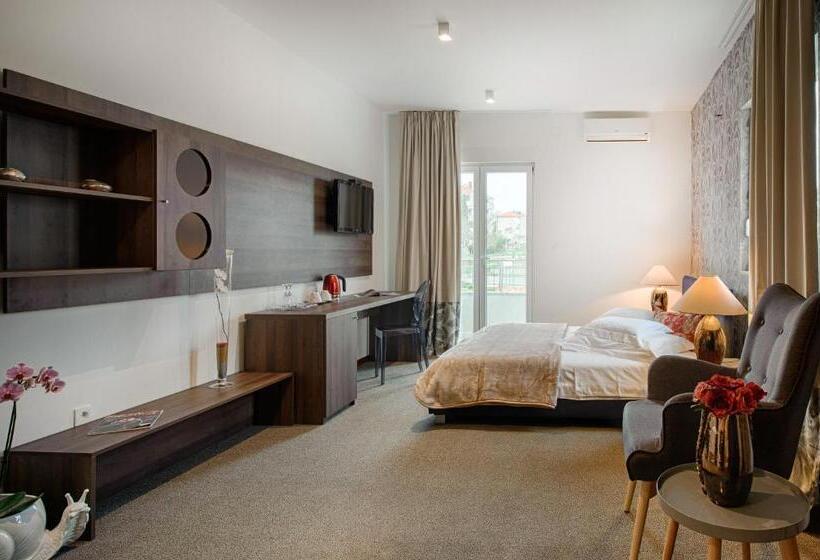 주니어 스위트, Boban Luxury Suites