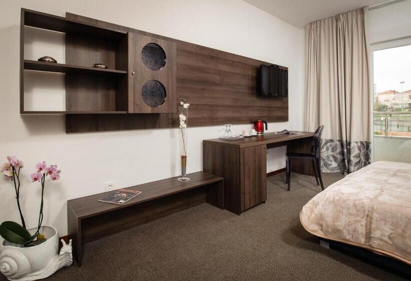 주니어 스위트, Boban Luxury Suites