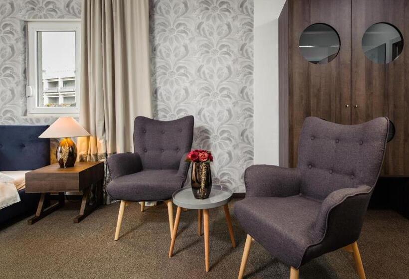 주니어 스위트, Boban Luxury Suites