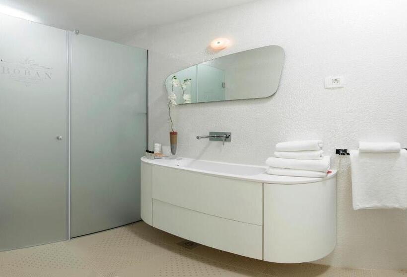 펜트하우스 스위트, Boban Luxury Suites
