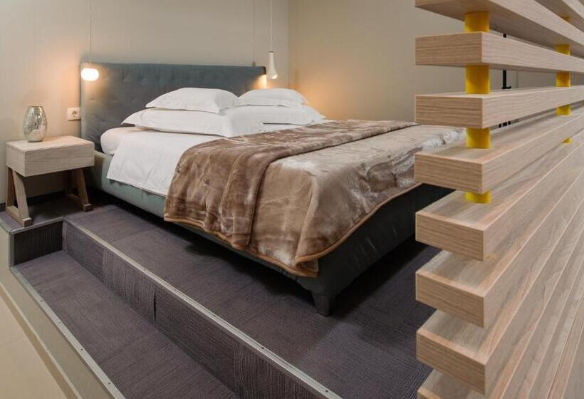 스위트, Boban Luxury Suites