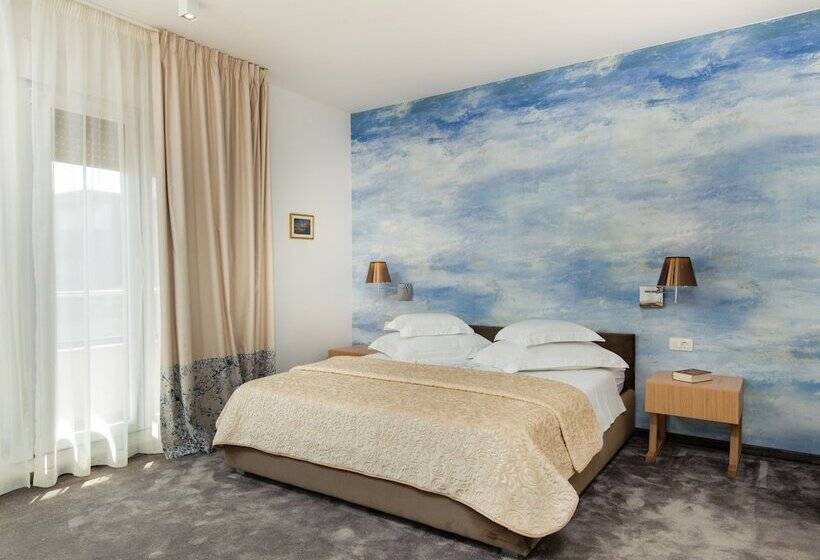 디럭스 룸, Boban Luxury Suites