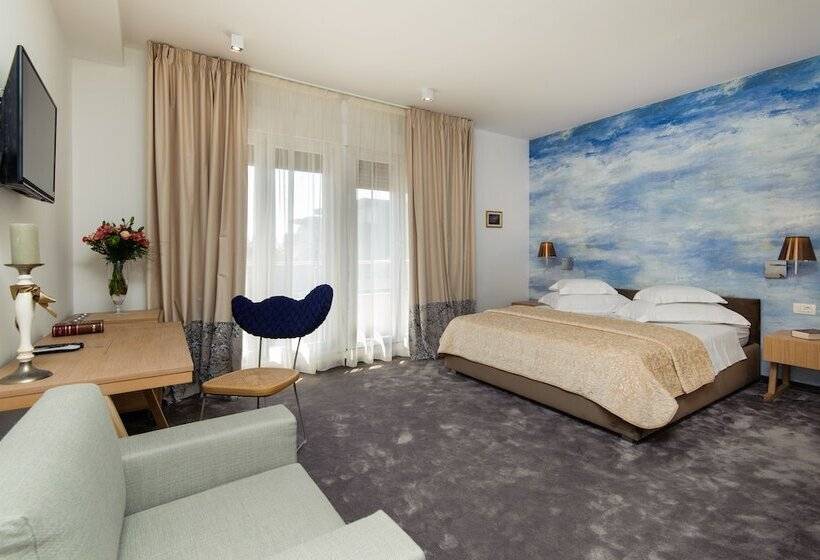 디럭스 룸, Boban Luxury Suites