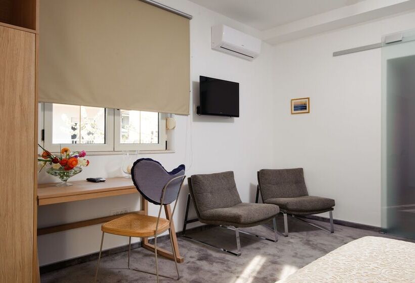 디럭스 룸, Boban Luxury Suites