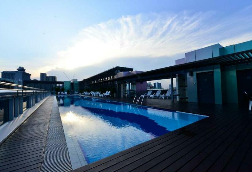 Deluxe Room, Chancellor@orchard