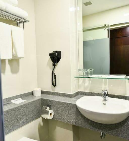 Deluxe Room, Chancellor@orchard