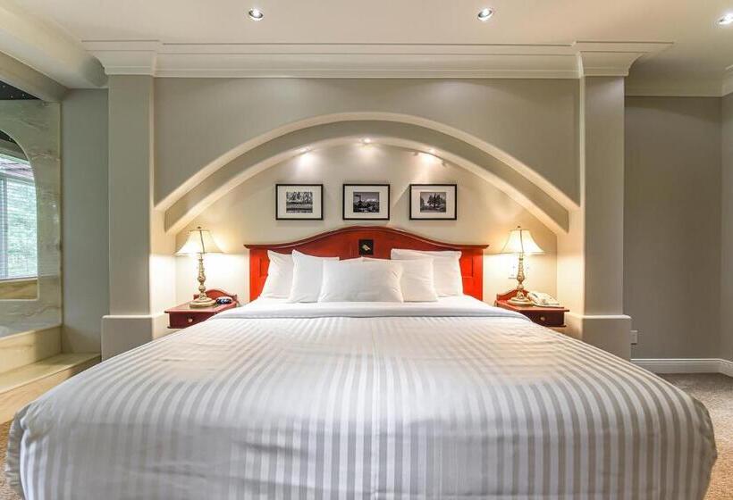 סוויטה עם ג'קוזי, Crown Isle Resort & Golf Community