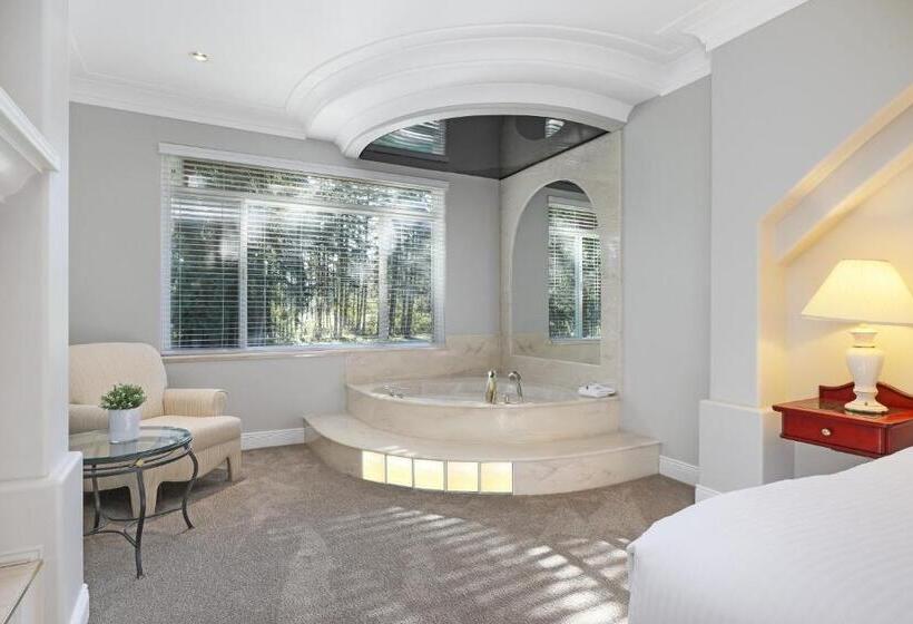 סוויטה עם ג'קוזי, Crown Isle Resort & Golf Community