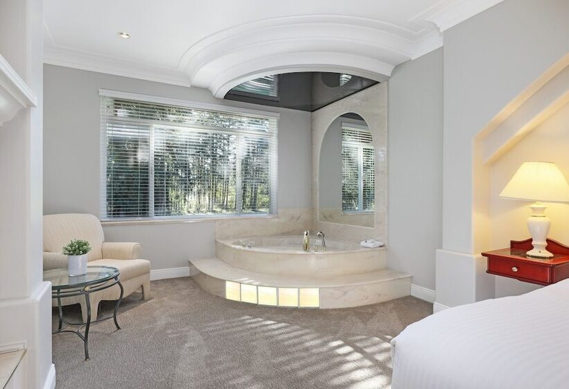 סוויטה עם ג'קוזי, Crown Isle Resort & Golf Community