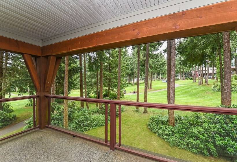 סוויטה עם ג'קוזי, Crown Isle Resort & Golf Community