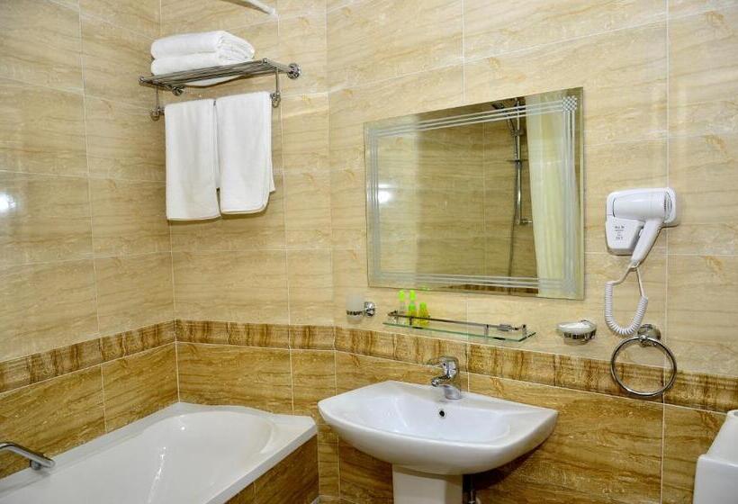 غرفة قياسية فردية, Diyora