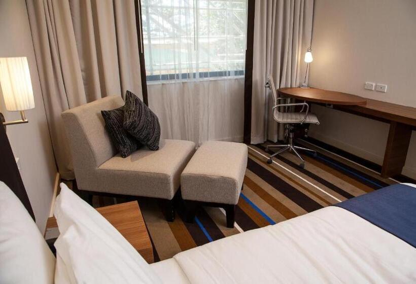 上層階スタンダードルーム, Holiday Inn Express Port Moresby By Ihg