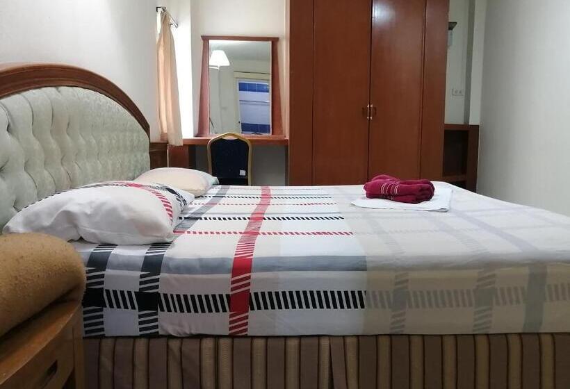 Habitació Basic, Jardin