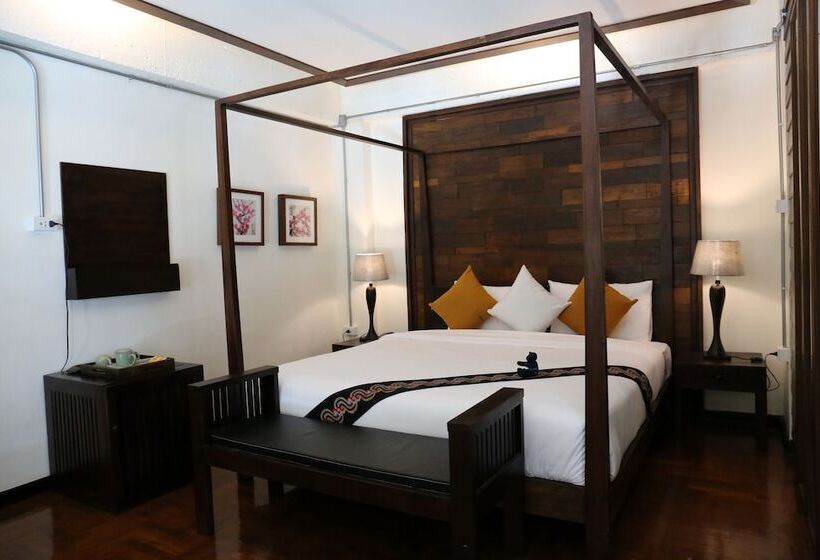 اتاق لوکس, Kampaeng Ngam