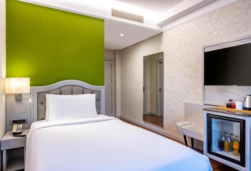 اتاق استاندارد یک نفره, Mercure Tbilisi Old Town