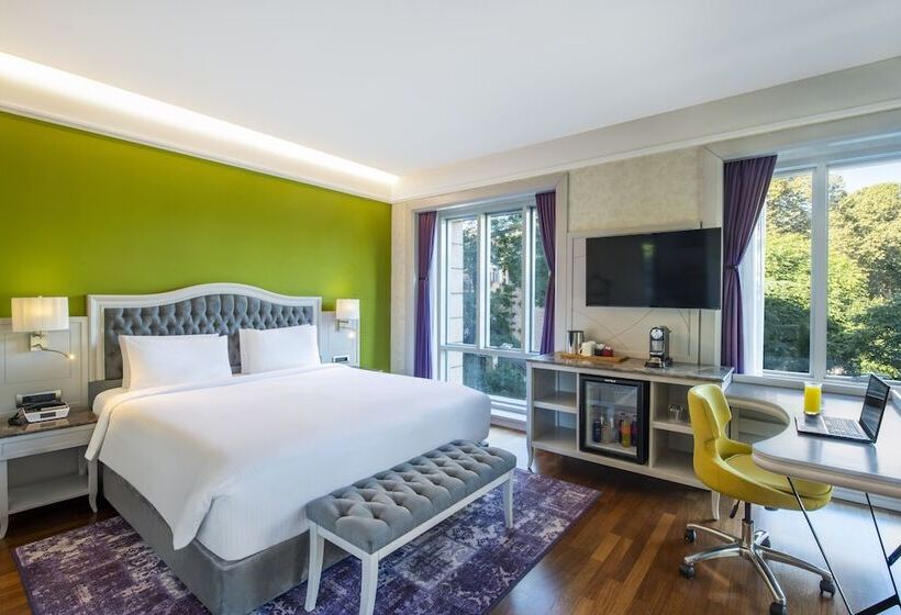 اتاق پرستیژ, Mercure Tbilisi Old Town