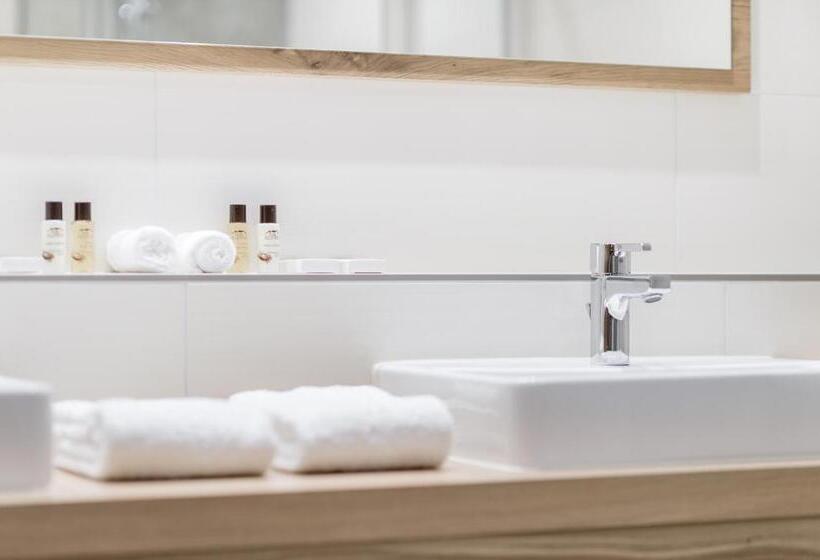 Quarto deluxe, Mondin