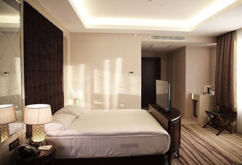 Люкс Повышенной Комфортности, Morrian