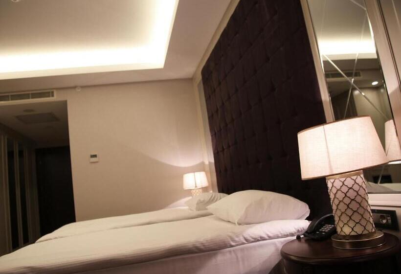 Номер Стандарт, Morrian