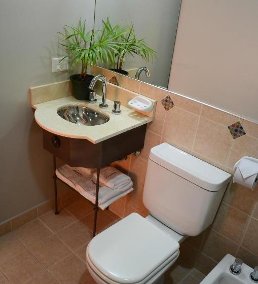 스탠다드 룸, Munay Ledesma