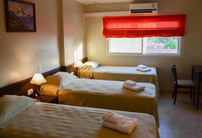 스탠다드 트리플 룸, Munay Ledesma