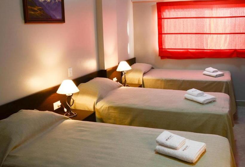 스탠다드 트리플 룸, Munay Ledesma