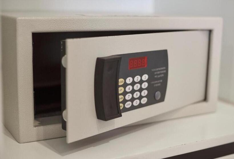 Junior Suite, Phnom Penh Katari