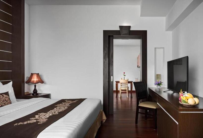Suite, Phnom Penh Katari