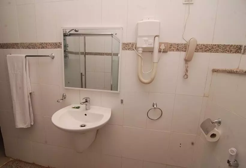 سوییت اجرایی, Stonehedge