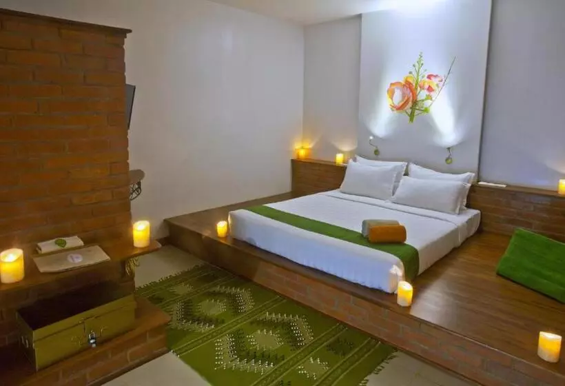 اتاق لوکس, Thanakha Inle