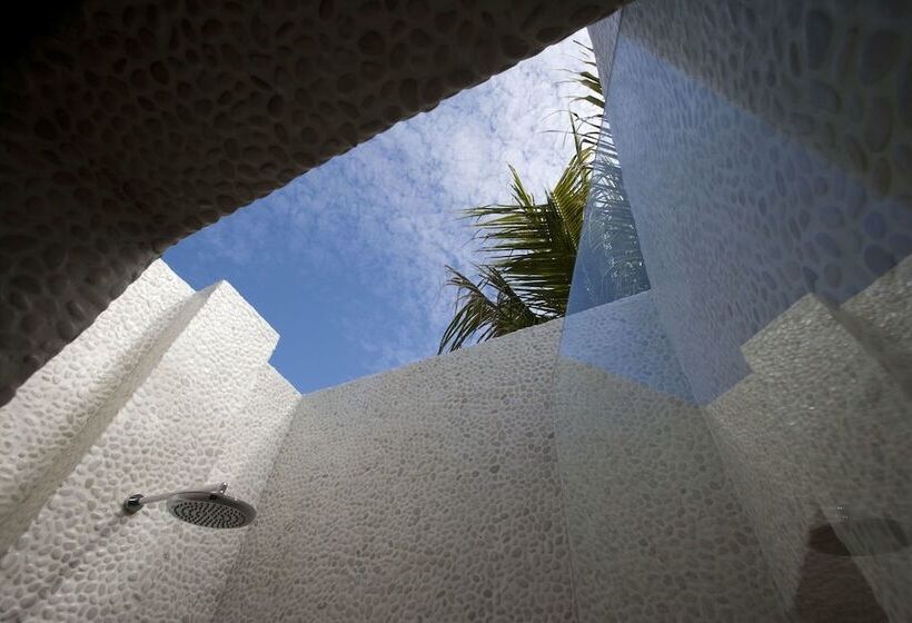 סוויטת דלוקס נוף לים, The Lombok Lodge Suites & Private Villas