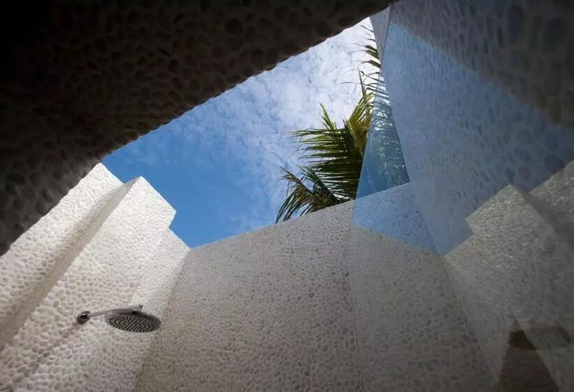 オーシャンビューデラックススイート, 5 Star Boutique Hotel The Lombok Lodge