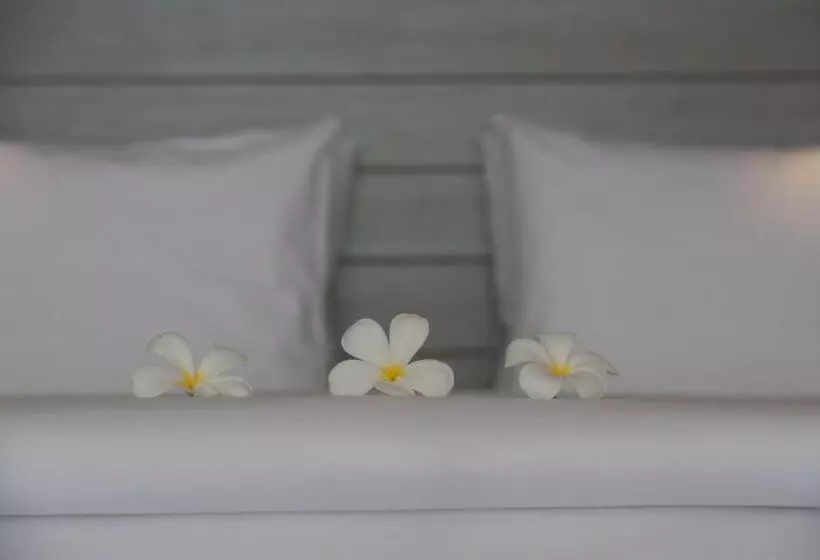 オーシャンビューデラックススイート, 5 Star Boutique Hotel The Lombok Lodge