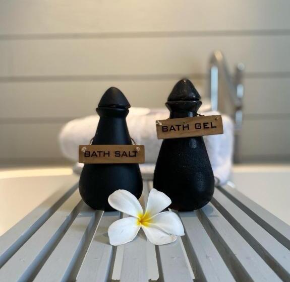 דירת 2 חדרים נוף לים, The Lombok Lodge Suites & Private Villas