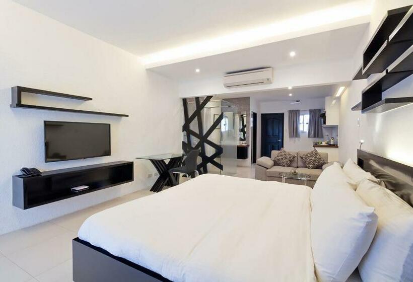 سوییت لوکس, Winds Boutique