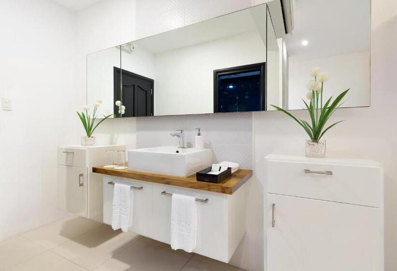 جناح إدارى, Winds Boutique