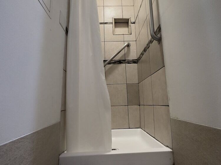 Номер Стандарт Совместная Ванная, Winsor