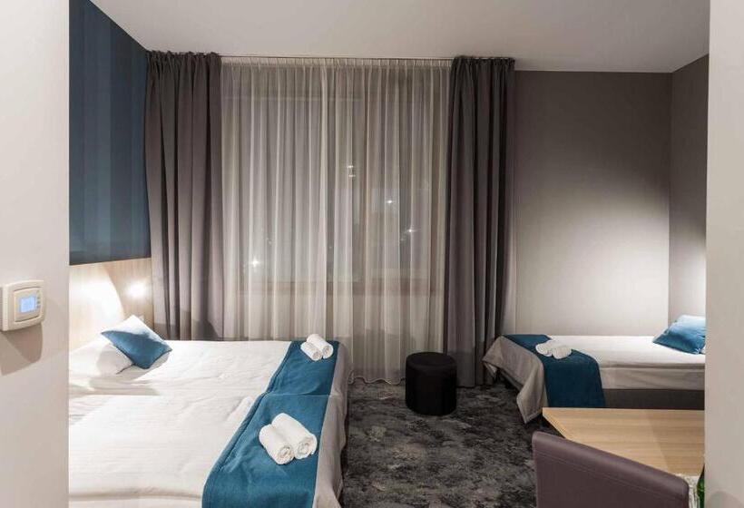 标准三人间, Zatoka