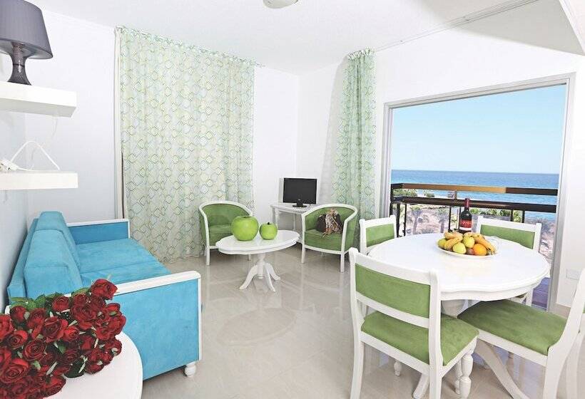 Апартаменты 1 Спальня Боковой Вид на Море, Marlita Beach Hotel Apartments