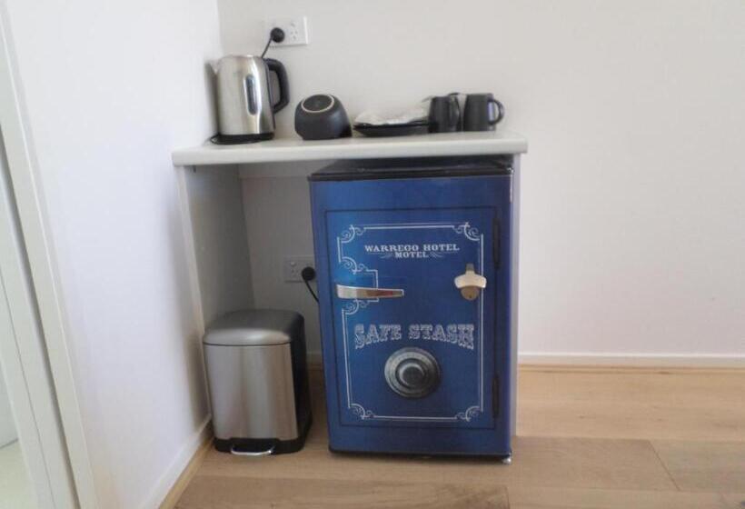 بنجلو قياسى, Warrego Hotel Motel Cunnamulla