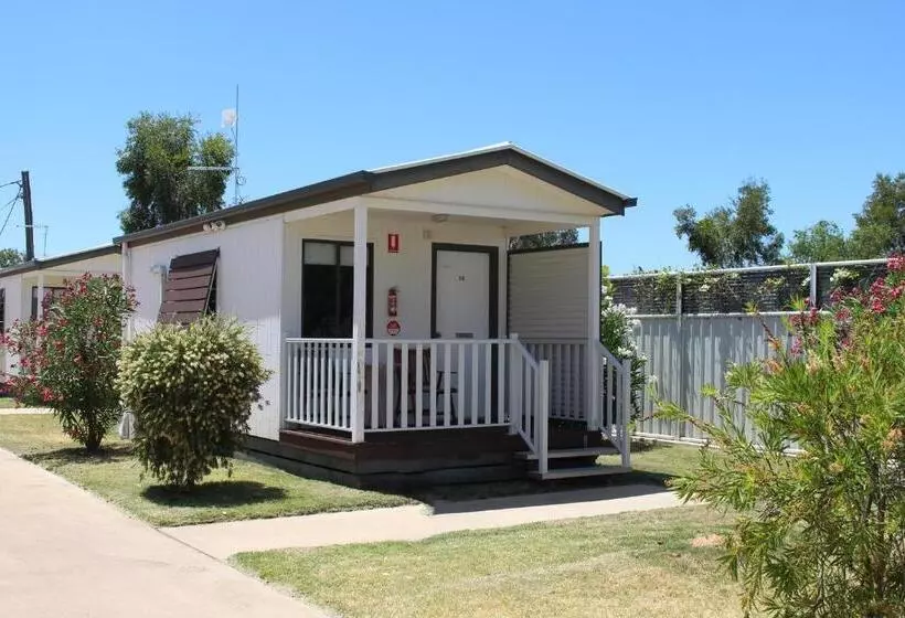 スタンダードバンガロー, Warrego Hotel Motel Cunnamulla