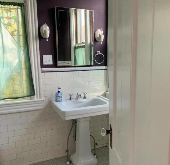 Стандартный Номер Кровать Кинг, The Wedding Cake House