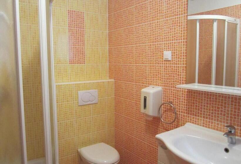 Номер Стандарт Вид на Море с Балконом, Guesthouse Punta Mira Beachfront