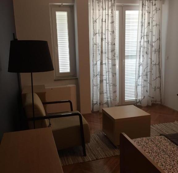 اتاق استاندارد با بالکن و چشم‌انداز دریا, Guesthouse Punta Mira   Beachfront