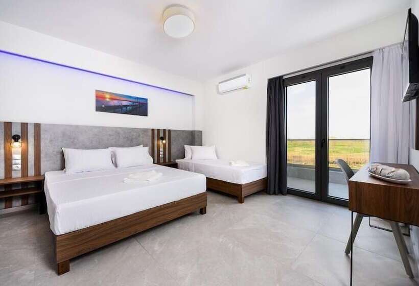 غرفة قياسية ثلاثية, Asteras Studios