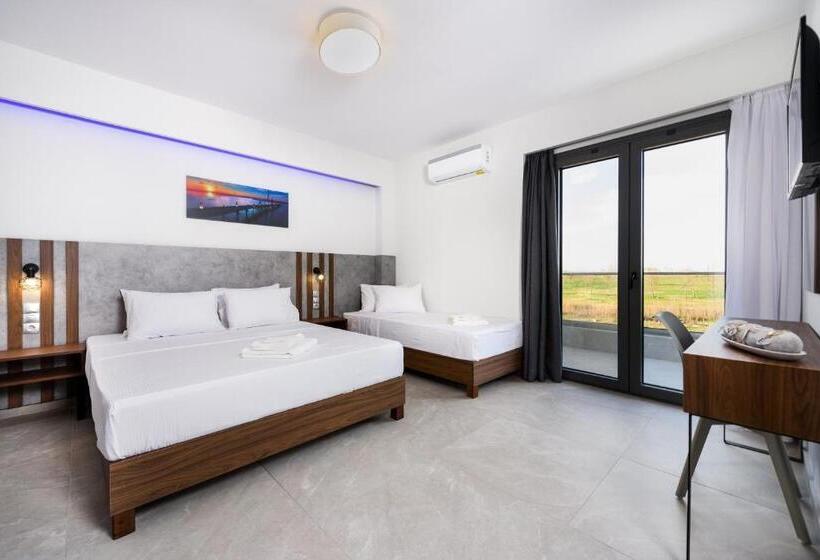 غرفة قياسية ثلاثية, Asteras Studios